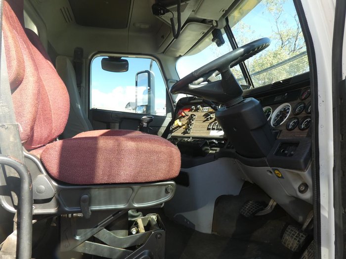 2012 Freightliner Cst112