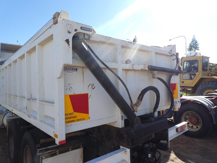 2012 Freightliner Cst112