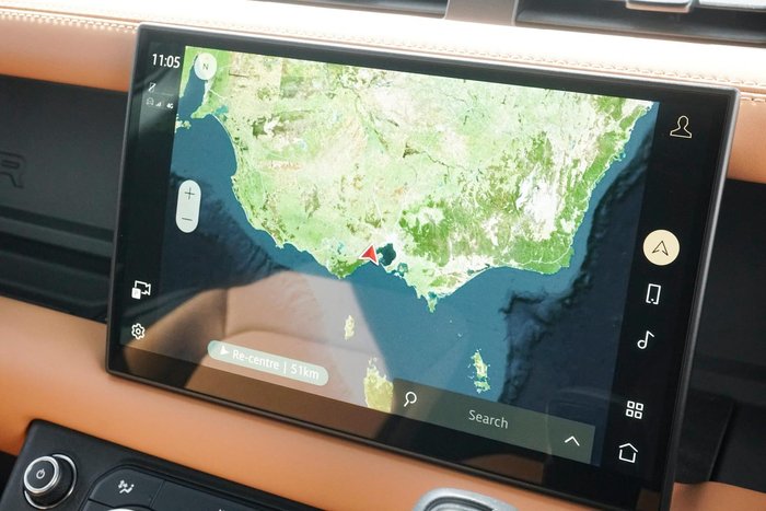 2024 Land Rover Defender 110 P400 X-Dynamic HSE