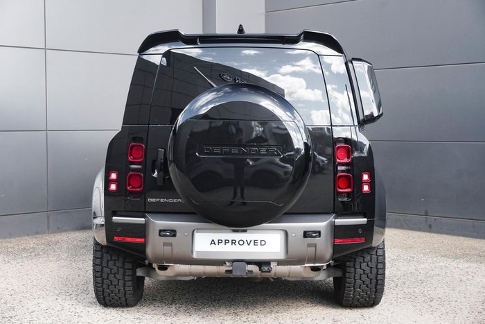 2024 Land Rover Defender 110 P400 X-Dynamic HSE