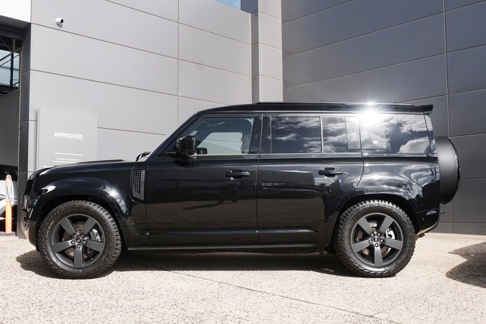 2024 Land Rover Defender 110 P400 X-Dynamic HSE