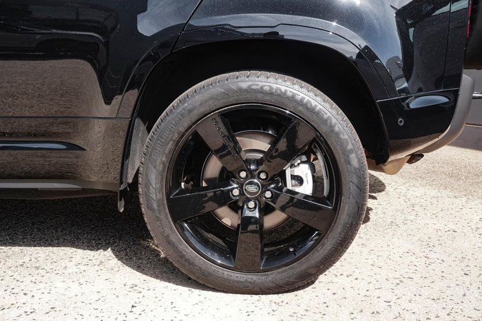 2024 Land Rover Defender 110 P400 X-Dynamic HSE