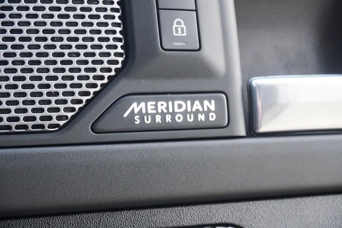 2024 Land Rover Defender 110 P400 X-Dynamic HSE