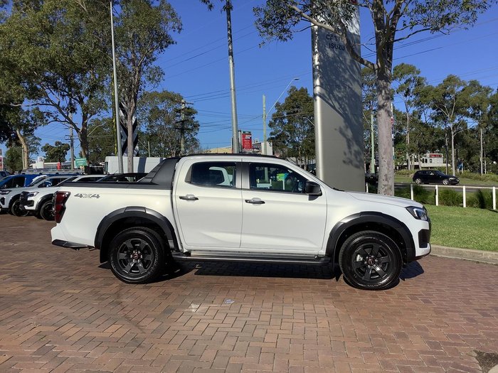 2025 Isuzu D-MAX X-TERRAIN