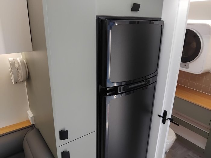 2025 New Age Caravans Oz Classic My25 Full Composite Ensuite Couples Van