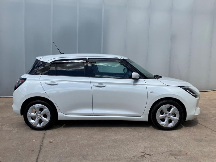 2024 Suzuki Swift Hybrid Plus