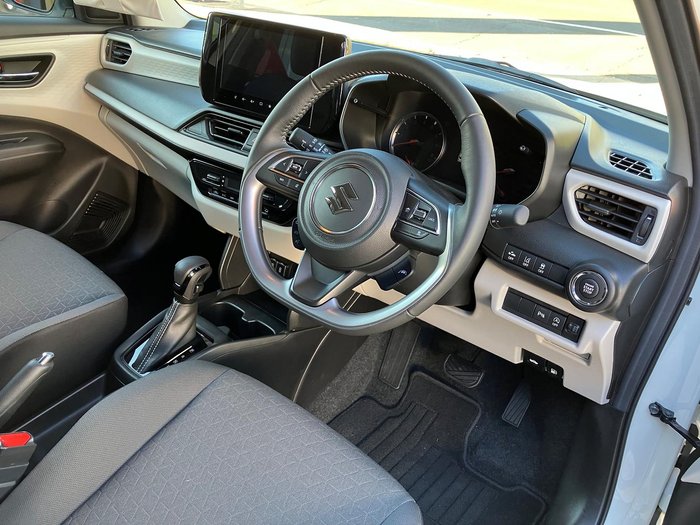 2024 Suzuki Swift Hybrid Plus
