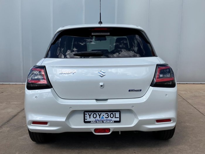 2024 Suzuki Swift Hybrid Plus