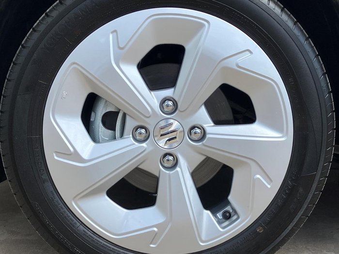 2024 Suzuki Swift Hybrid Plus