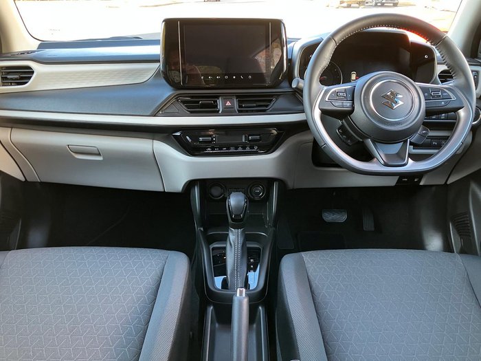 2024 Suzuki Swift Hybrid Plus
