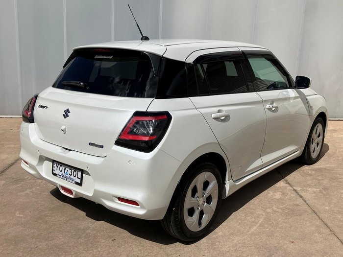 2024 Suzuki Swift Hybrid Plus
