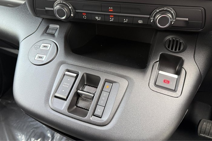 2024 Peugeot Partner Pro