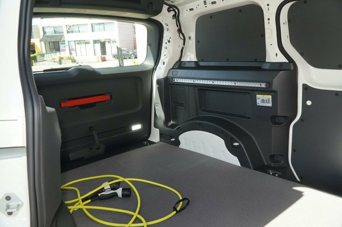 2025 Volkswagen ID. Buzz Cargo BEV550