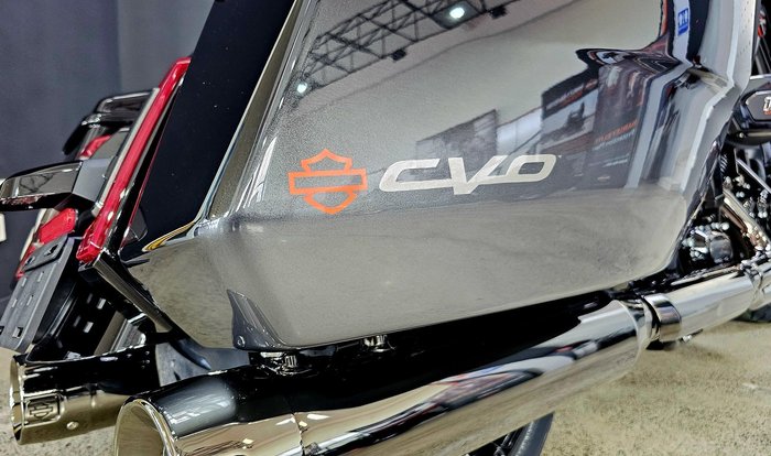 2025 Harley-Davidson CVO Street Glide 121 (FLHXSE) Touring