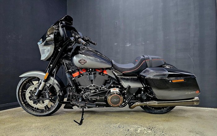 2025 Harley-Davidson CVO Street Glide 121 (FLHXSE) Touring