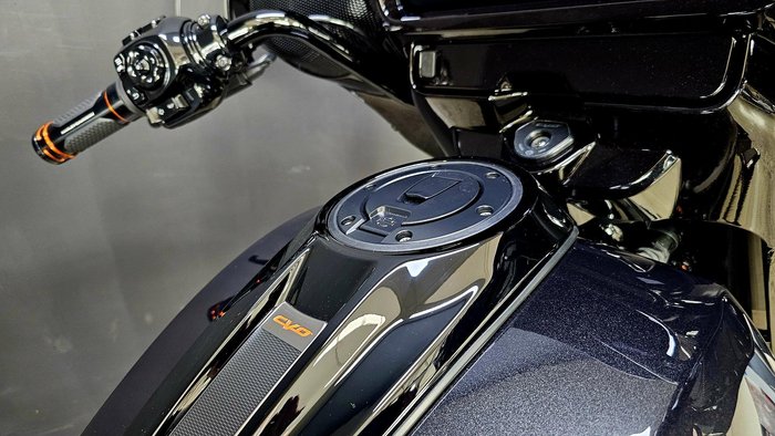 2025 Harley-Davidson CVO Street Glide 121 (FLHXSE) Touring