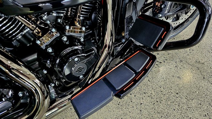 2025 Harley-Davidson CVO Street Glide 121 (FLHXSE) Touring