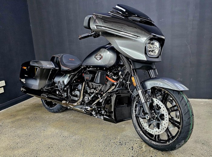 2025 Harley-Davidson CVO Street Glide 121 (FLHXSE) Touring