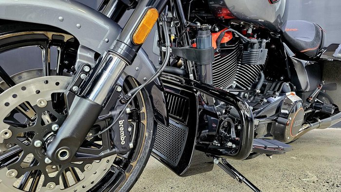 2025 Harley-Davidson CVO Street Glide 121 (FLHXSE) Touring