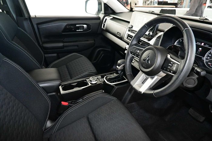 2024 Mitsubishi Triton GLS