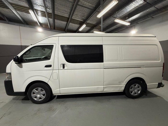 2017 Toyota Hiace