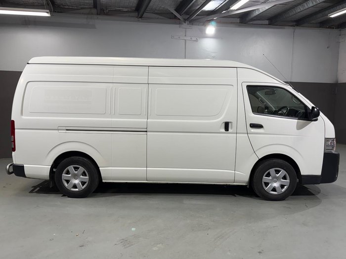 2017 Toyota Hiace