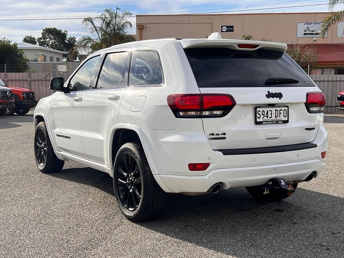 2020 Jeep Grand Cherokee Night Eagle