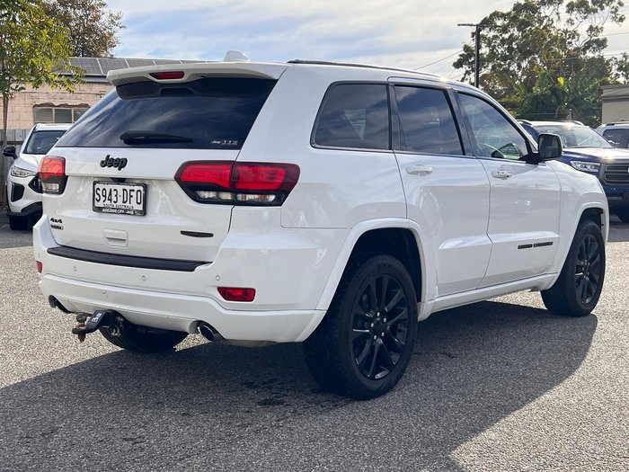 2020 Jeep Grand Cherokee Night Eagle