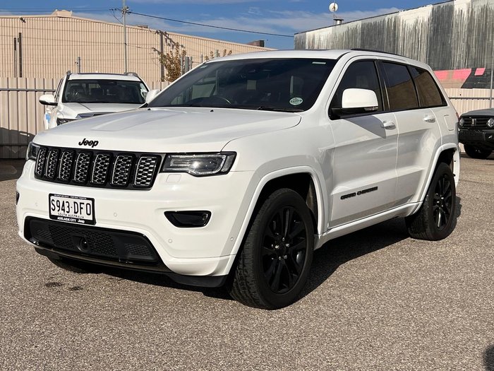 2020 Jeep Grand Cherokee Night Eagle
