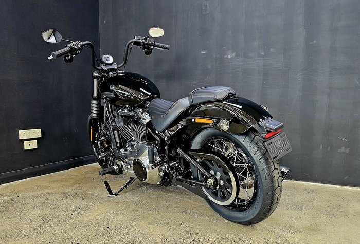 2025 Harley-Davidson Street Bob 117 (FXBB) Softail Black