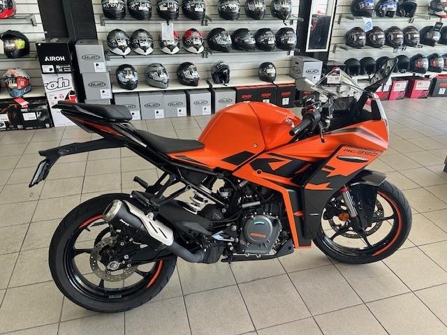 2022 KTM RC 390 RC Orange