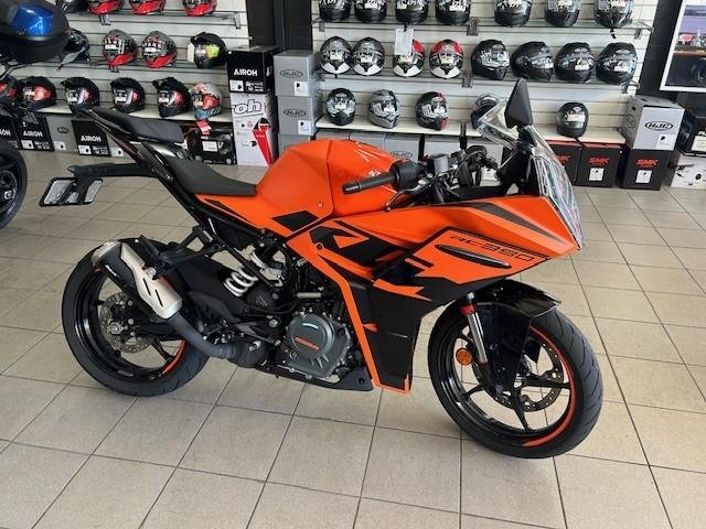 2022 KTM RC 390 RC Orange