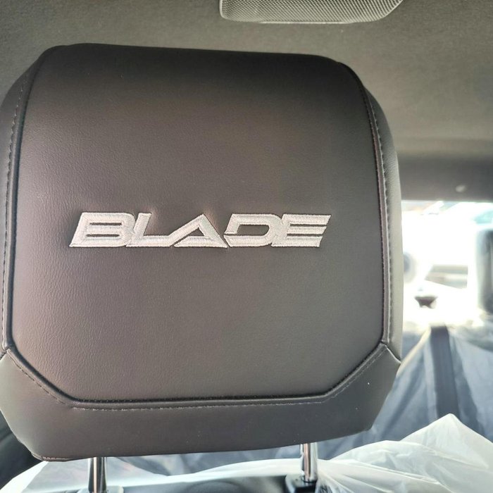 2024 Isuzu D-MAX BLADE