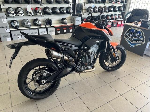 2022 KTM 890 Duke Duke Orange