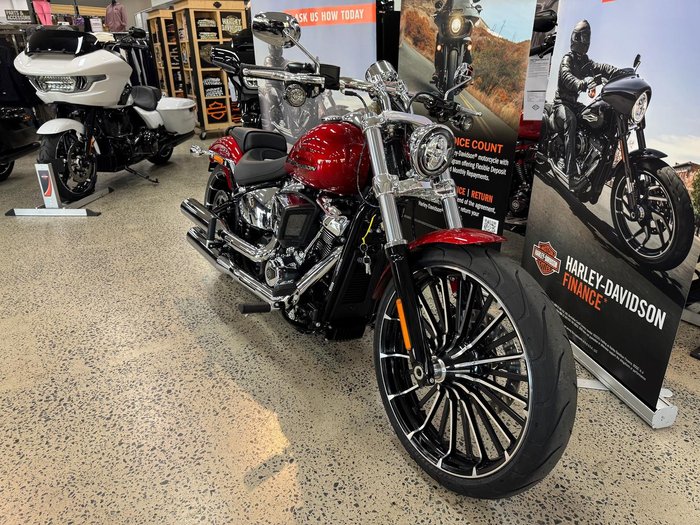 2025 Harley-Davidson Breakout 117 (FXBR) Softail Red