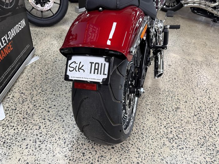 2025 Harley-Davidson Breakout 117 (FXBR) Softail Red