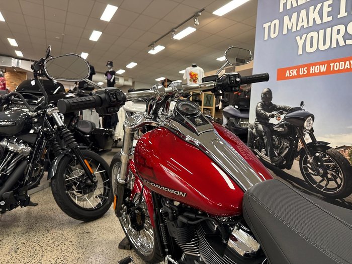 2025 Harley-Davidson Breakout 117 (FXBR) Softail Red