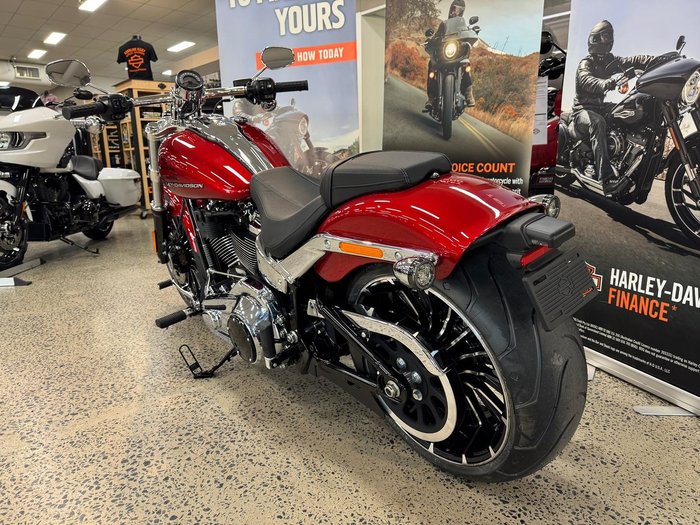 2025 Harley-Davidson Breakout 117 (FXBR) Softail Red