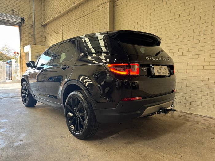 2020 Land Rover Discovery Sport D180 SE L550 MY20.5 4X4 Constant Santorini Black