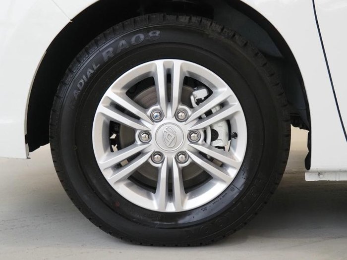 2024 LDV G10 +