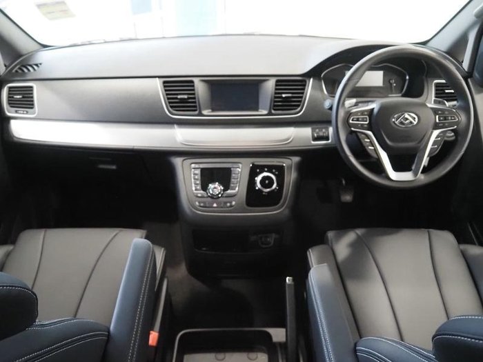 2024 LDV G10 +