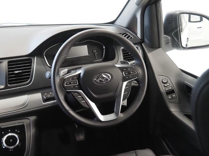 2024 LDV G10 +