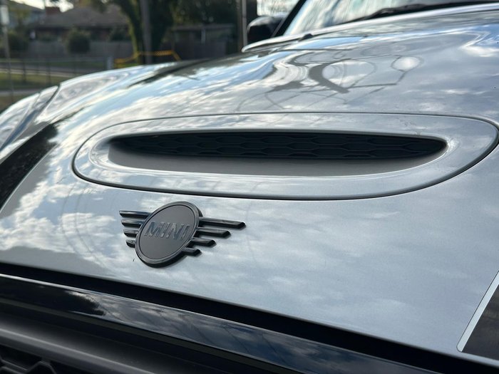 2024 MINI Hatch Cooper S MINI Yours F55 LCI-2 Melting Silver III