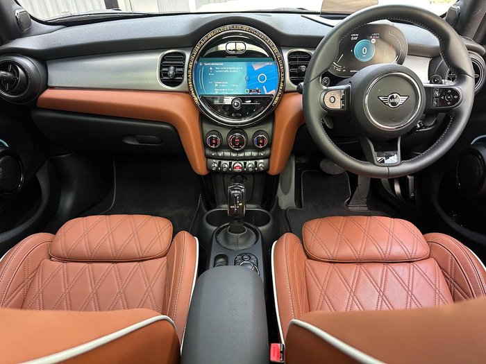 2024 MINI Hatch Cooper S MINI Yours F55 LCI-2 Melting Silver III