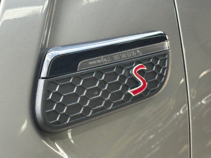 2024 MINI Hatch Cooper S MINI Yours F55 LCI-2 Melting Silver III