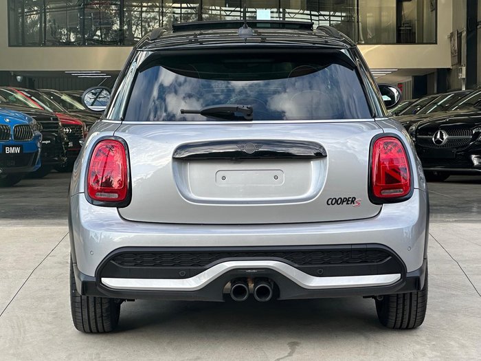 2024 MINI Hatch Cooper S MINI Yours F55 LCI-2 Melting Silver III
