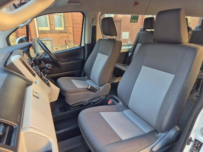 2019 Toyota Hiace Commuter