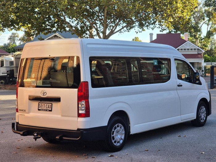 2019 Toyota Hiace Commuter