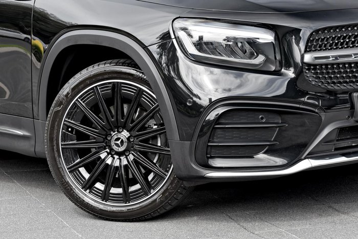 2023 Mercedes-Benz GLB-Class GLB200