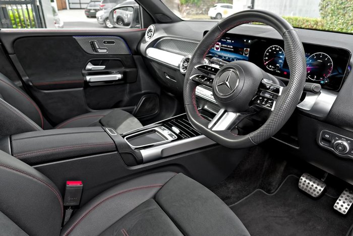 2023 Mercedes-Benz GLB-Class GLB200